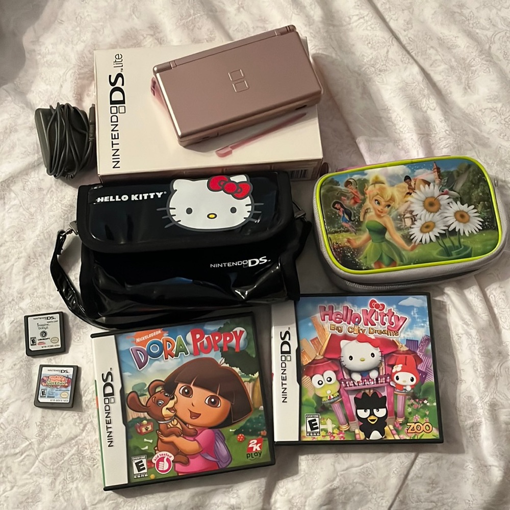 Nintendo DS lite